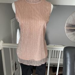 Women’s Clothing 