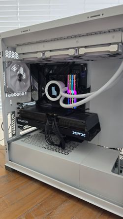 High-End Gaming PC - Ryzen 9 5900X / RX 9070 XT / 32GB RAM