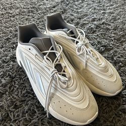 Adidas Men Shoe Size 10.5 Men