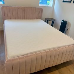 Pink Velvet QUEEN BED/ plus memory foam mattress 🩷💗