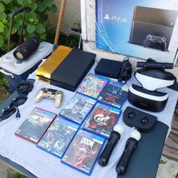 VR & games Combo $400! PS4 500GB with 1 Controller is $180! Or with 1 Game is $200! Or $280! Combo 6 Games n 2 controllers