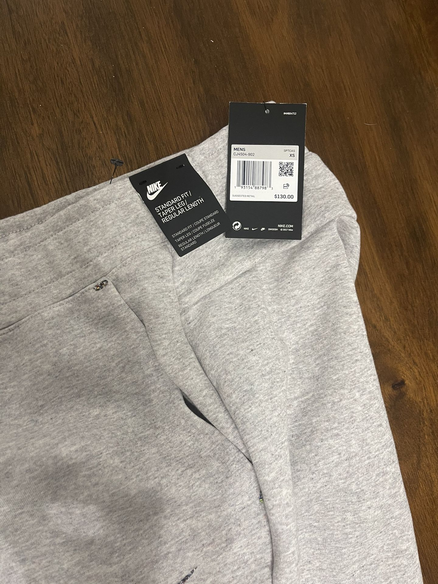 Nike NSW Tech Fleece 50 Pant sz XS for Sale in Huntington Beach, CA -  OfferUp