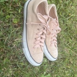 Converse Size 7 Blush