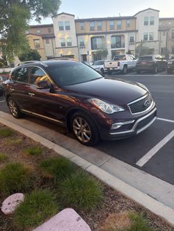 Infiniti QX50 2017 with 114k miles - Great Buy!