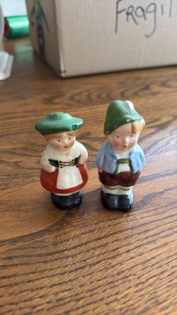Vtg Goebel German Girl Boy Salt Pepper Shaker