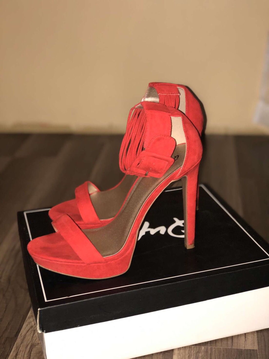 Brand New Heels Read Description 👠
