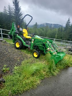 John Deere 1025R Tractor w/ Backhoe