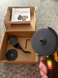 New cut off tool with the battery and charger