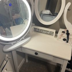 Vanity  And Mirror Light Separate But Selling Together 