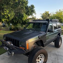 2000 Jeep Cherokee sport 4x4