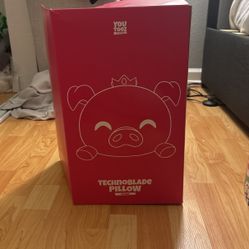 Technoblade pillow plushie