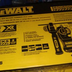 Dewalt 20v Max Xr 1" Sds Rotary Hammer