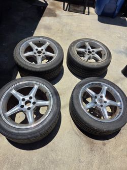 Mustang cobra  17 inch rims