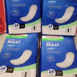 4 Bags Of Walgreens SUPER MAXI Wingless PADS MAXI  (24 Count) For $10/$10 Por Los 4