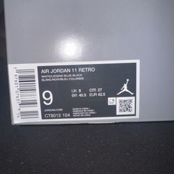 Air Jordan 11 Retro  Size 9