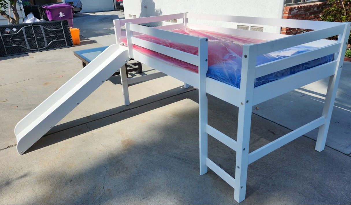 White loft bed With Slide for Sale in Lakewood, CA OfferUp