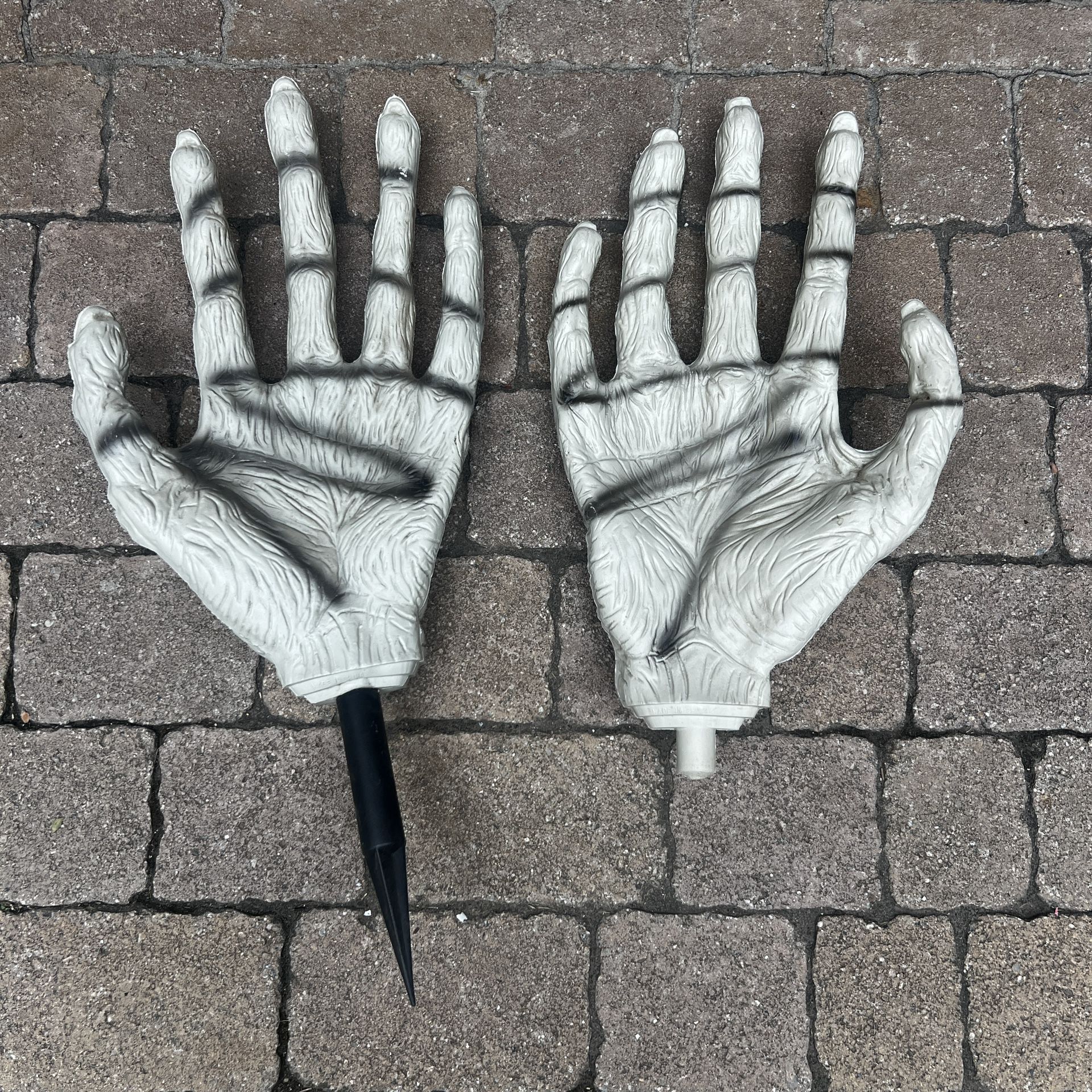 2 16” Giant Halloween Hands Decor Yard Stakes