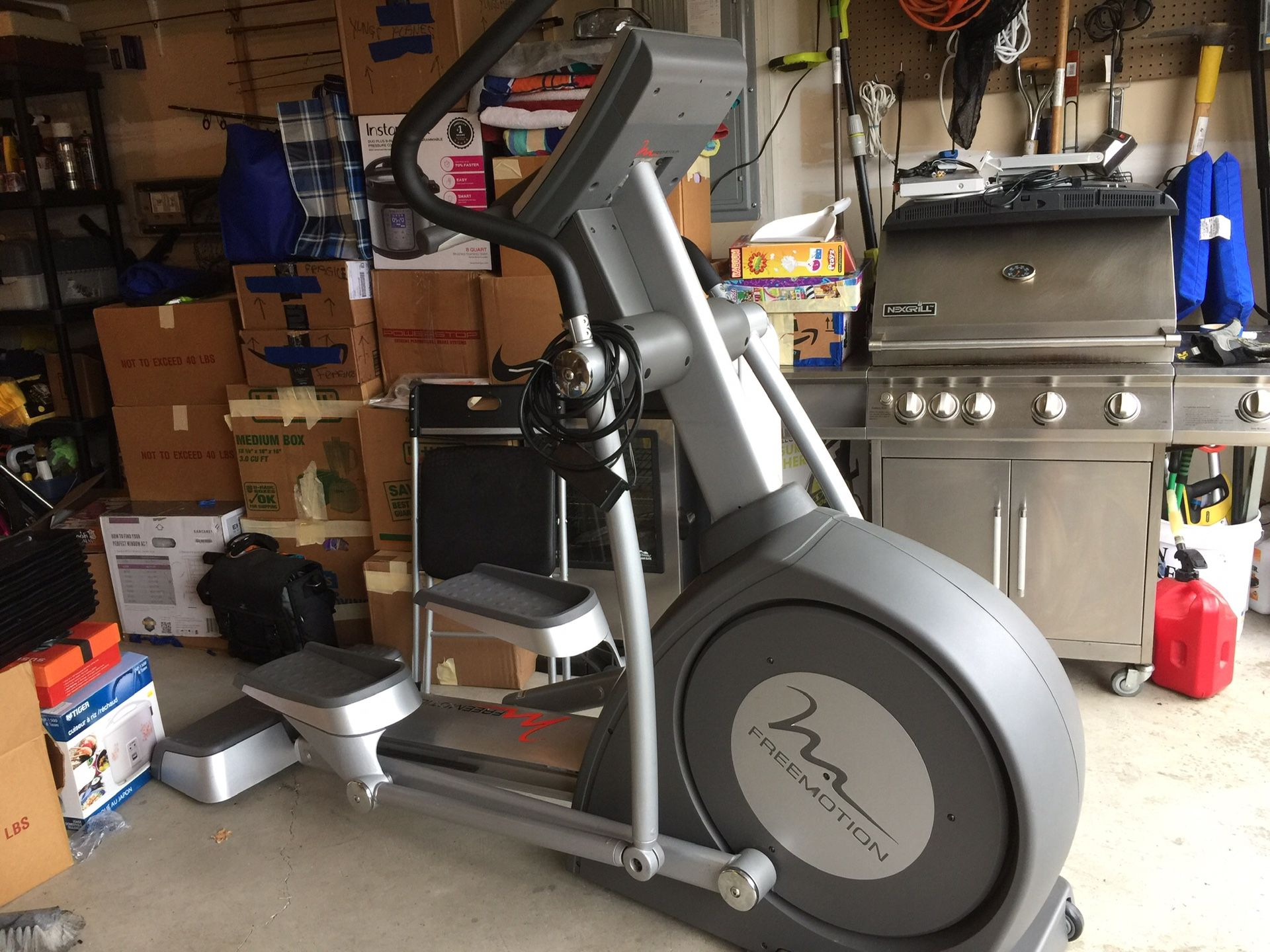 Freemotion elliptical e7.7