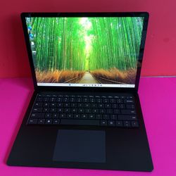 Microsoft Surface Laptop 5 (2022) 13.5” Touch Screen 12th Generation intel i5 with 512GB SSD (powerful Laptop) 