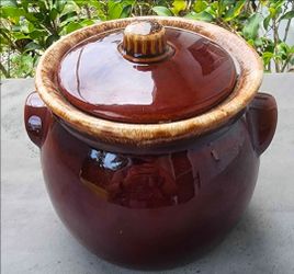 Hull Vintage Brown Oven Proof Bean Pot with Lid