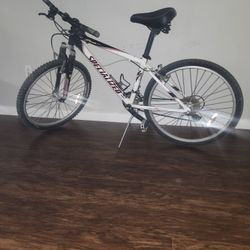 Specialized Hardrock mountain bike