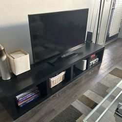 TV Stand / Bookshelf