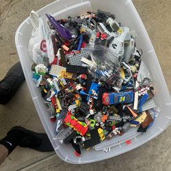 LEGO , MEGABLOX, AND OTHER ASSORTED TOYS 40lb