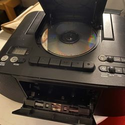 ONN Bluetooth/cd/radio/tape/aux player