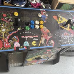 Arcade Pedestal With 260 Games