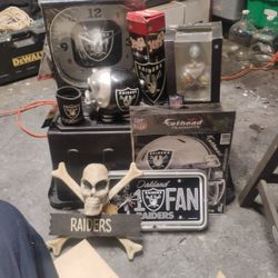 RAIDERS MEMORABILIA 