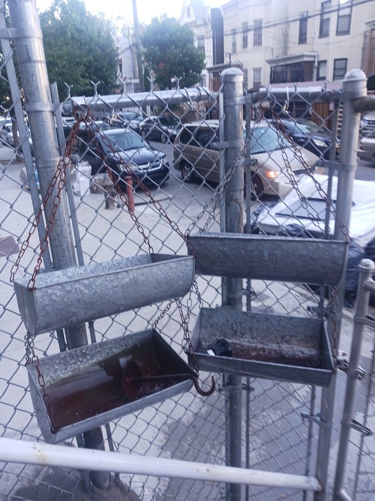 Flower Pots All 4. $25