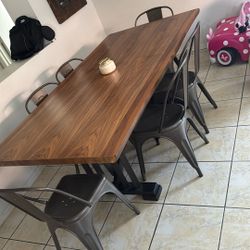 Dining Table  With Chairs 