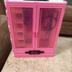 Barbie Clóset 