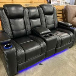 🍂$39 Down Payment 🍂PARTY TIME POWER RECLINING LOVESEAT WITH CONSOLE