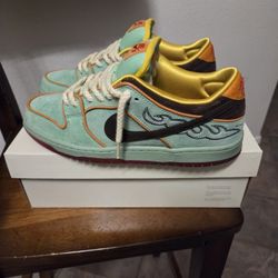 Nike SB Dunk Low Rodeo Tourmalime. Size 10.5