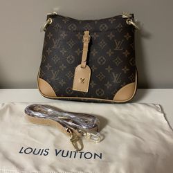 Louis Vuitton Crossbody Bag