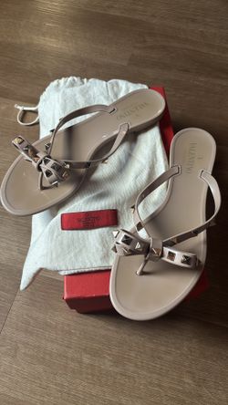 Valentino Garavani rockstud sandals