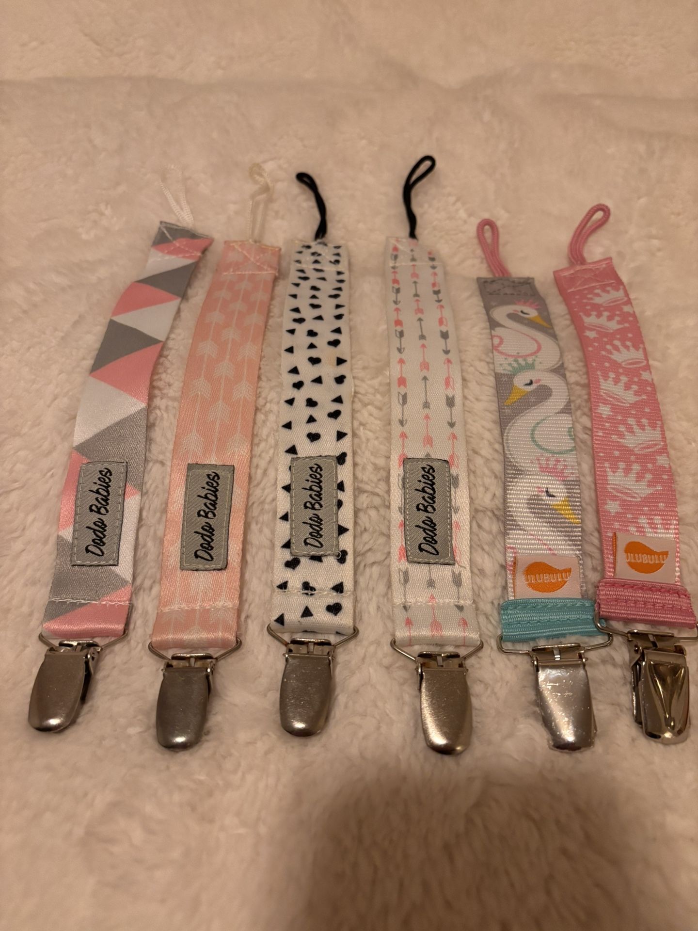 6 Baby Pacifier Clips