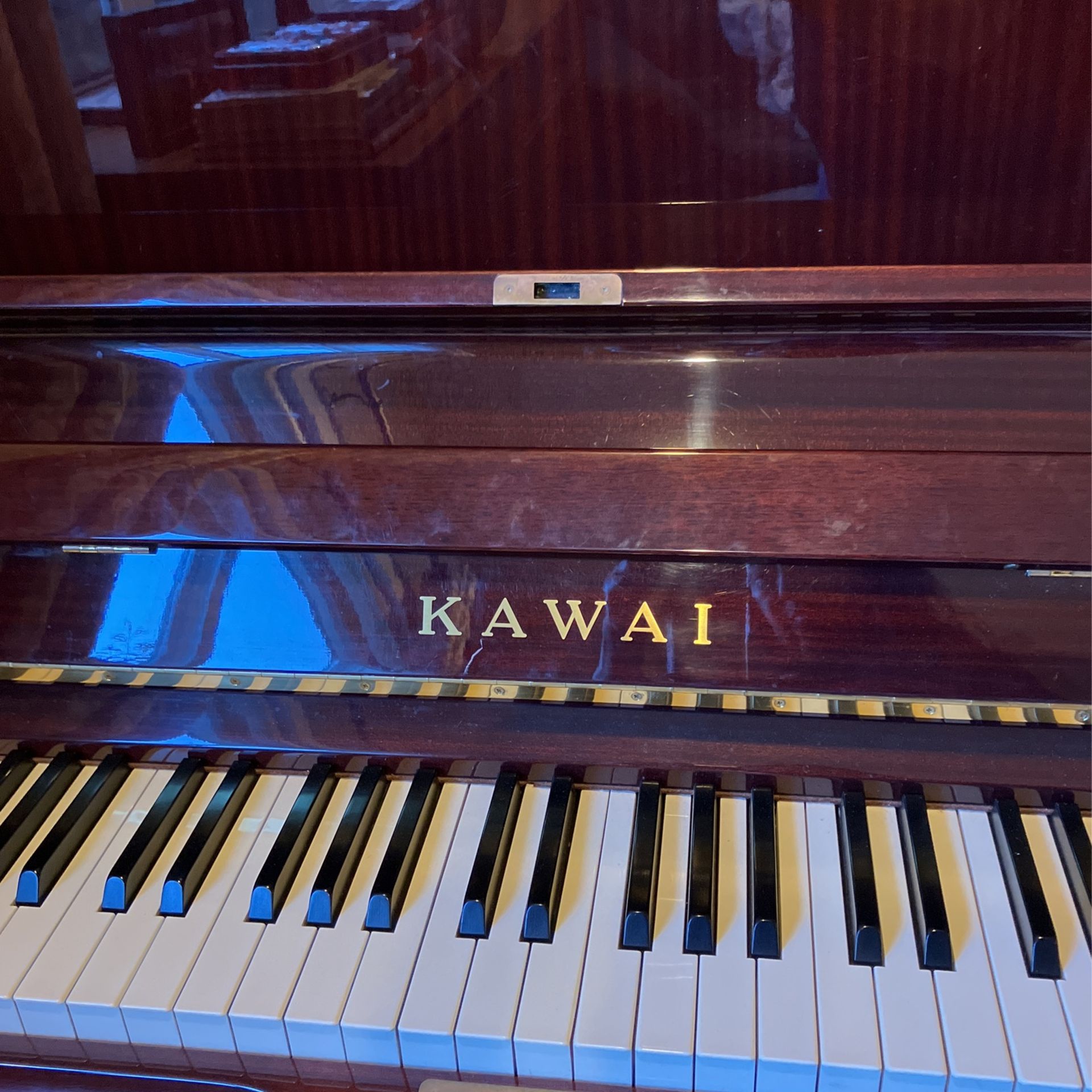 Kawai Studio Mahogony piano NS-20 SMP 50”