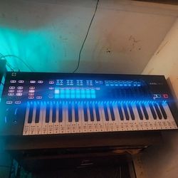 Novation 49sl MkIII MIDI controller