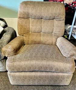 Comfy Rocker/Recliner