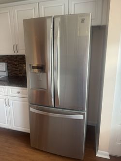 Refrigerator Beautiful Like New