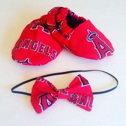 Unisex Angels baby booties