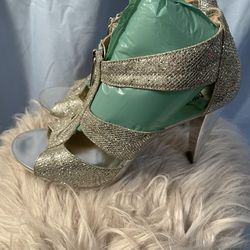Size 9M Michael Kors 4” heels