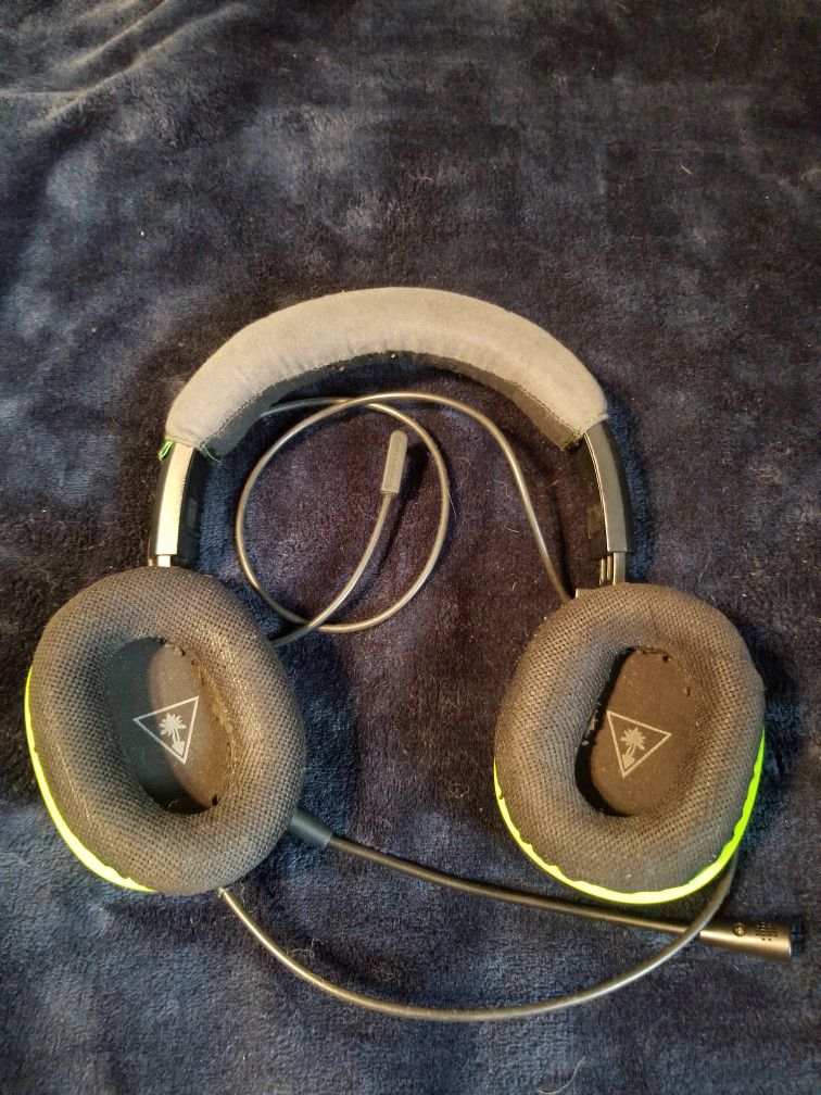 Turtle Beach XO Four Gaming Headset (Used - Missing Adapter)