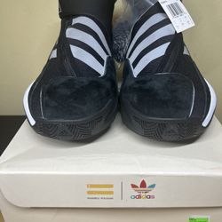 DS Adidas x Pharrell Williams 0 To 60 BOS Black Men’s size 11.5