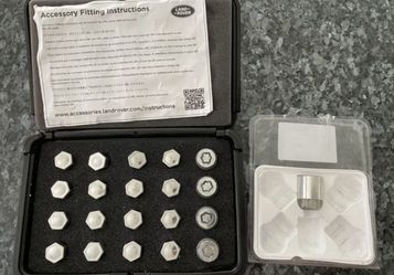 Used OEM Land Rover Discovery Sport Silver Lug Nuts Wheel Locks