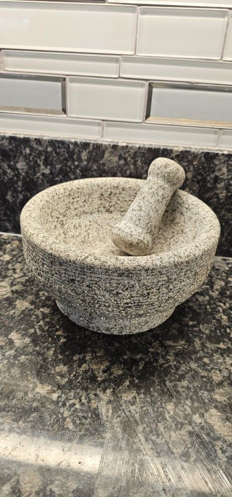 Like New Mortal & Pestle Bowl