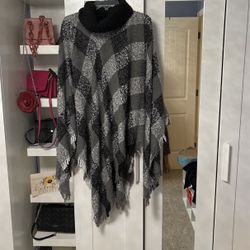 Poncho Black & Grey Checkered  One Size Fits All