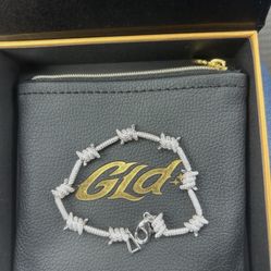 GLD white gold barbed wire bracelet